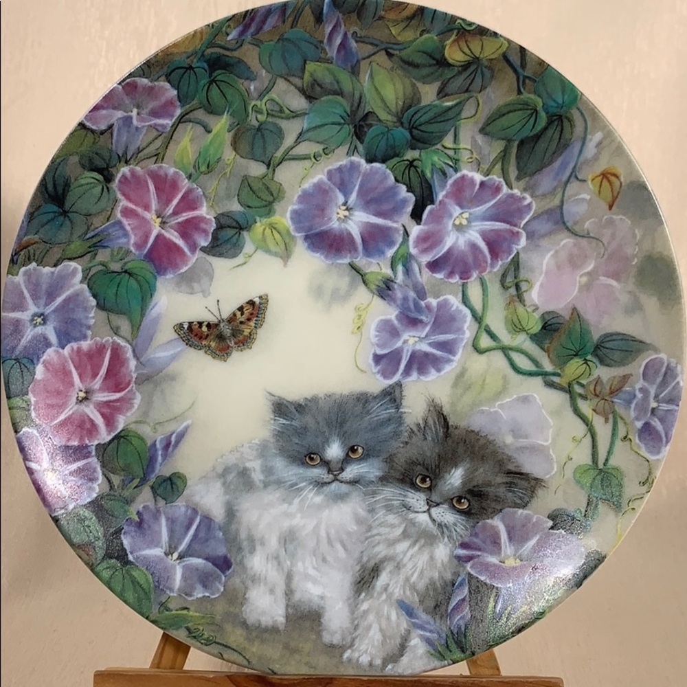 Lily Chang “Morning Melody” Persian Cat Collector
